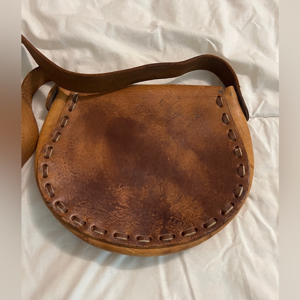 Vintage Hand-Tooled Leather Crossbody Saddle Bag Artisan Floral - Picture 9 of 11